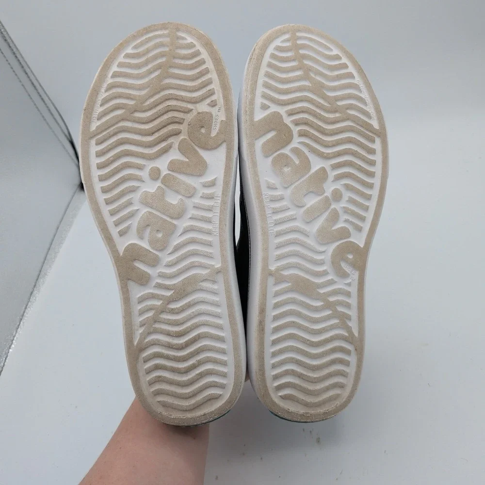 Native Shoes Miles Slip On Water Shoes Pigeon Grey Shell White Mens 7 Womens 9